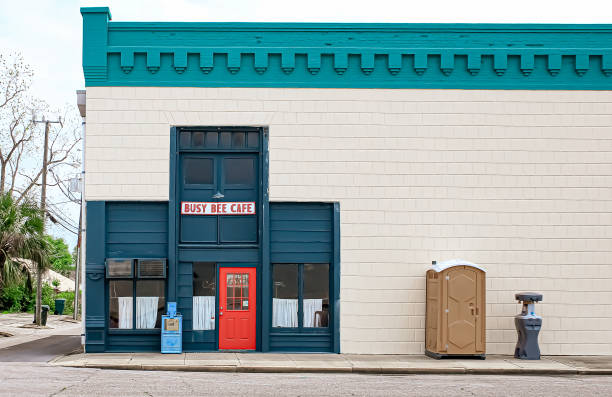 Affordable portable toilet rental in Stratford, OK